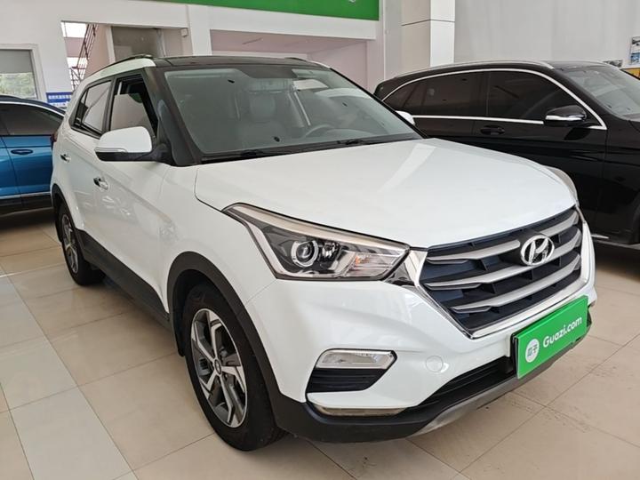 ix25 2017 1.6L AT Smart photo 3