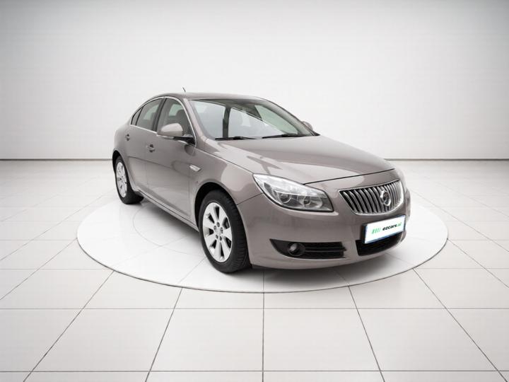 Regal 2012 2.0L Luxury photo 3