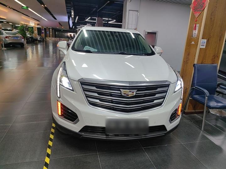 XT5 2018 25T Luxury photo 2