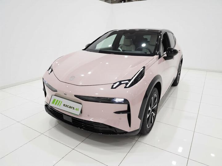 X 2025 5-Seater AWD Sport