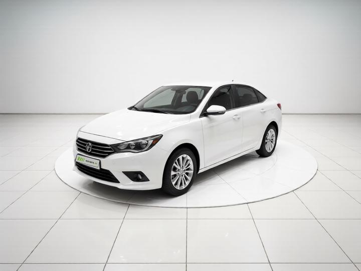 Escort 2015 1.5L AT Comfort