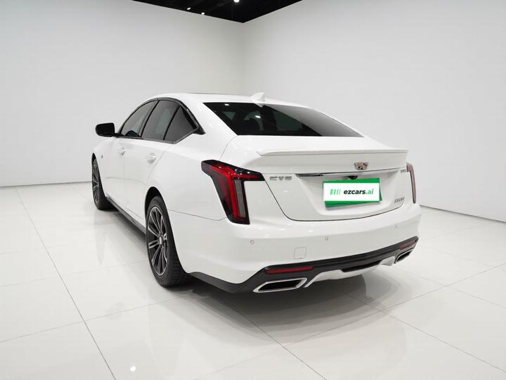 CT5 2023 28T Premium photo 4