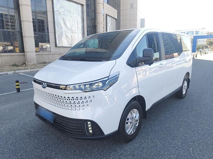 MAXUS V70 2023 2.0T Elite MT Short Wheelbase 5/6-Seater 125Ps