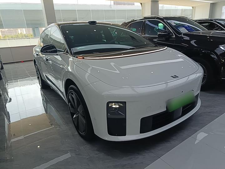 Li Auto i6 2025 AWD Standard photo 3