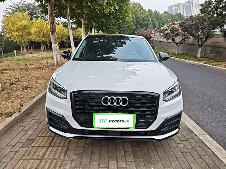Q2L 2020 35 TFSI Progressive Dynamic photo 2