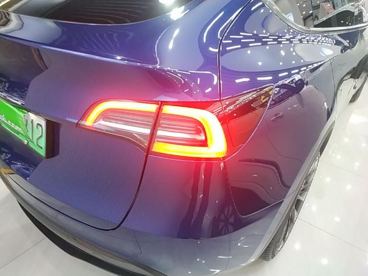 Model Y 2023 Long Range AWD photo 7