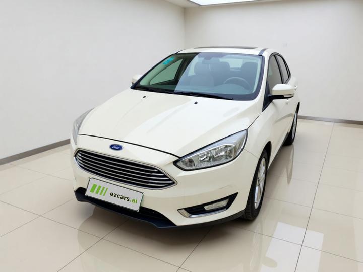 Focus 2015 Sedan 1.6L MT