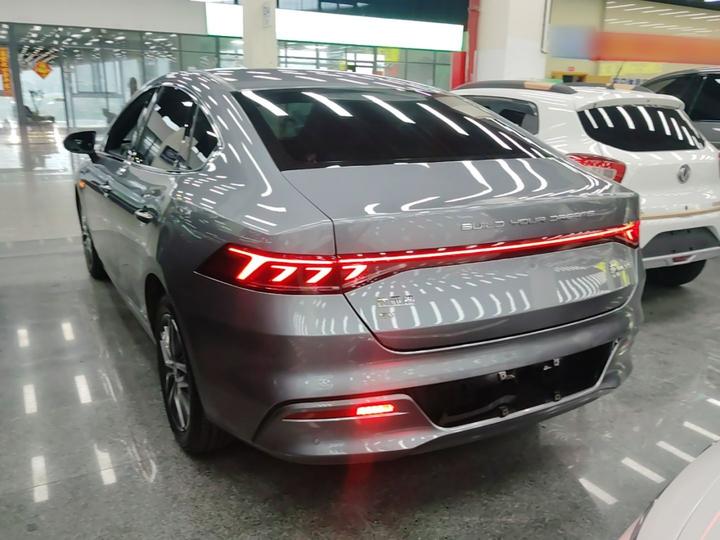 Qin PLUS 2023 Champion EV 420KM photo 4