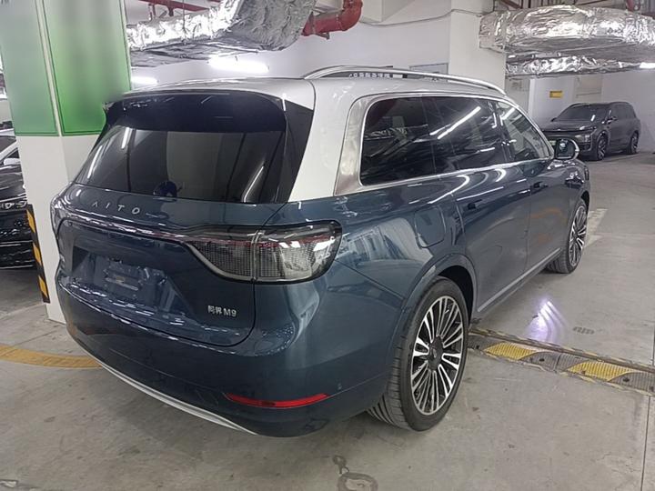 HIMA AITO M9 2024 EREV Ultra 42kWh 6-Seater photo 4