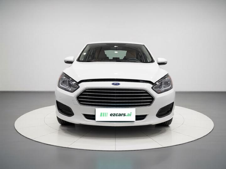 Escort 2017 1.5L AT Comfort photo 2
