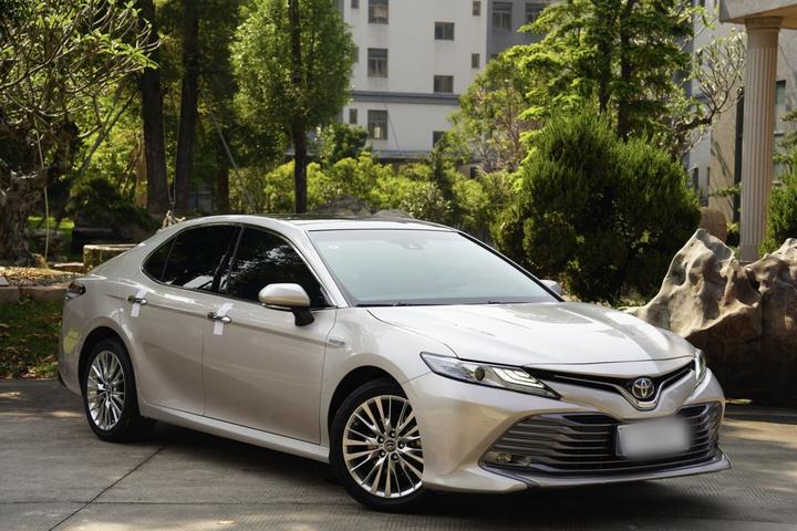 Camry 2019 Hybrid 2.5HG Luxury China V photo 3