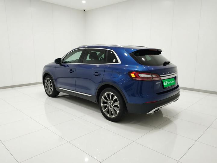 Nautilus 2021 2.0T AWD Exclusive photo 4