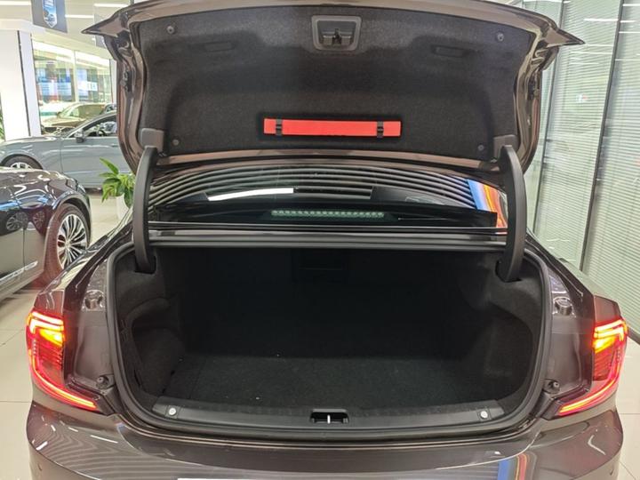 S90 2024 B5 Luxury photo 8