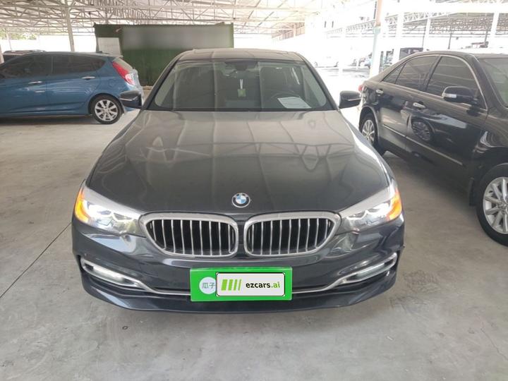 5 Series 2019 525Li Luxury photo 2