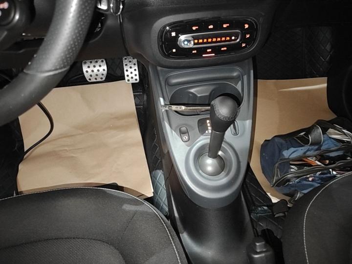 fortwo 2018 0.9T 66 Special China V photo 5