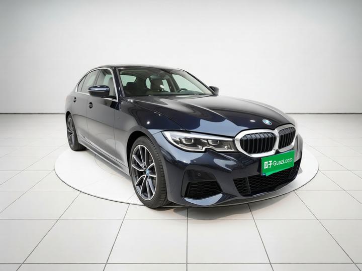 3 Series 2022 325Li M Sport Package photo 3