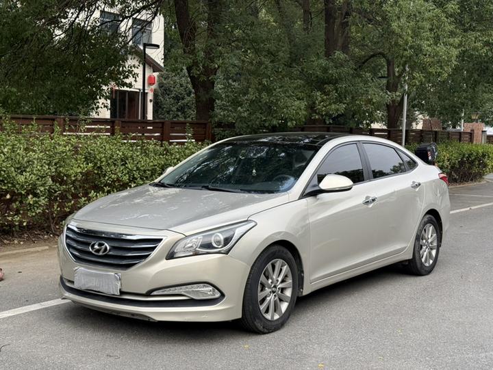 Mistra 2014 1.8L AT Smart GLS