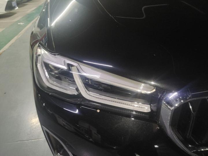 5 Series 2021 530Li Leading Luxury photo 8