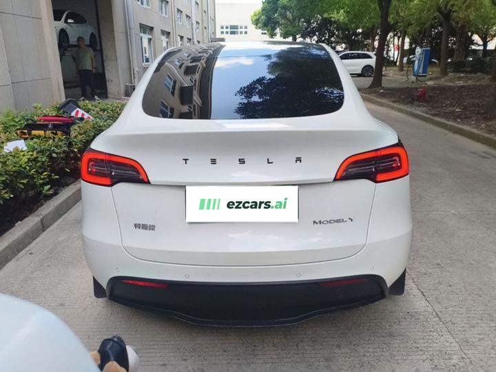 Model Y 2022 Facelift Long Range AWD photo 3