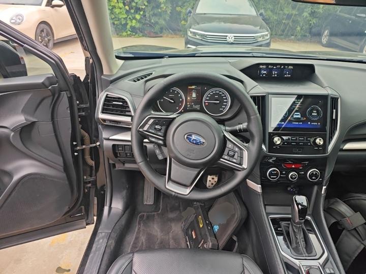 Forester 2020 2.0i Luxury EyeSight photo 6