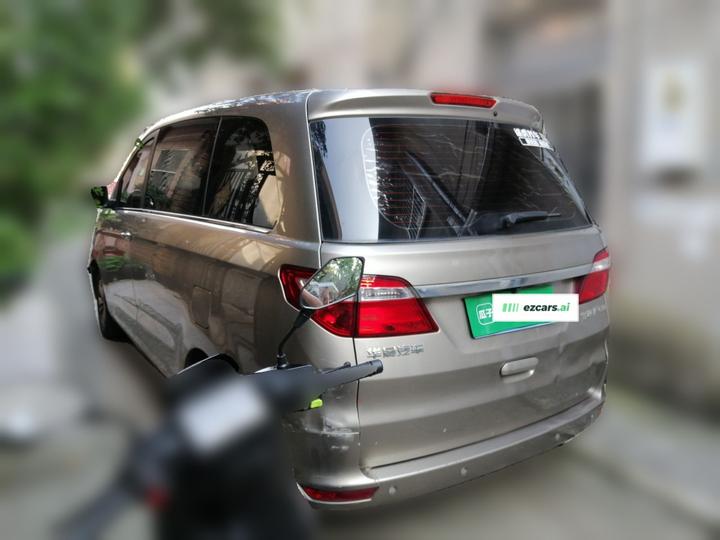 Jinbei F50 2017 1.6L MT Elite photo 4