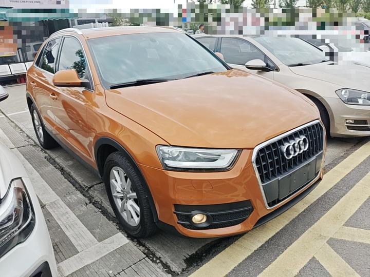 Q3 2015 30 TFSI Progressive photo 3