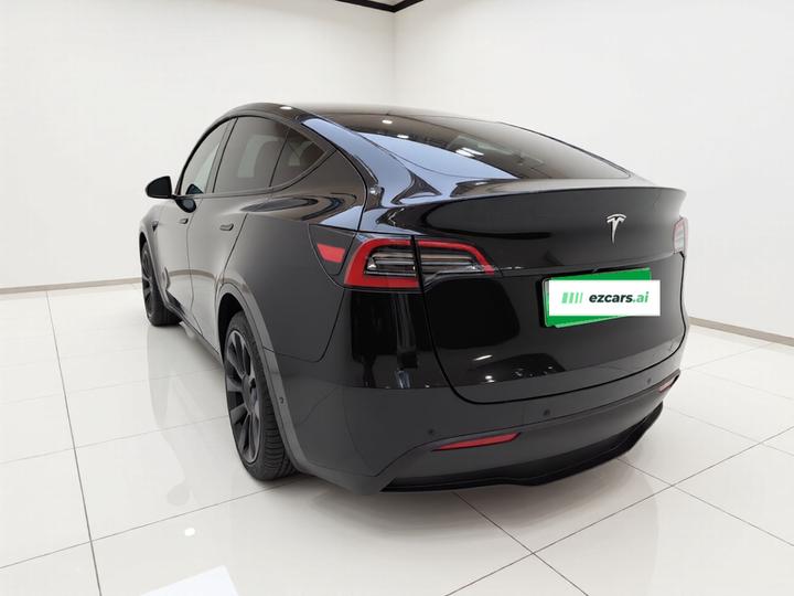 Model Y 2021 Standard Range RWD photo 4