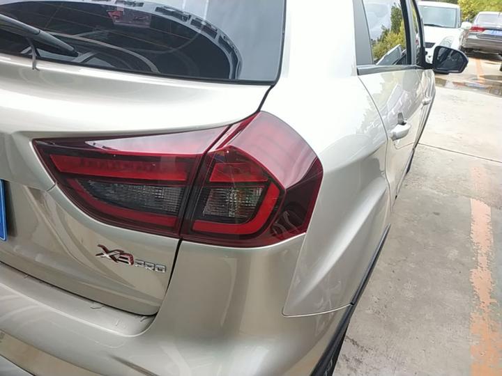 Vision X3 2021 PRO 1.5L CVT Premium photo 7