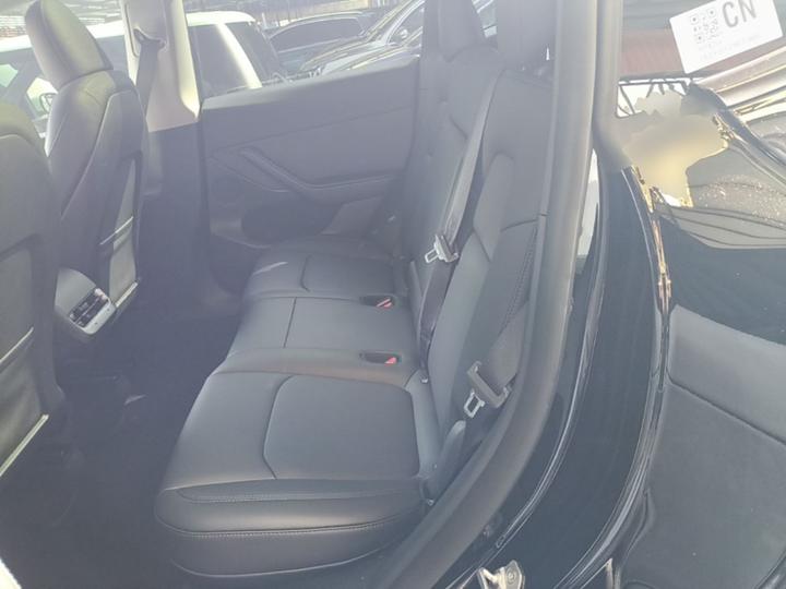 Model Y 2023 RWD photo 4