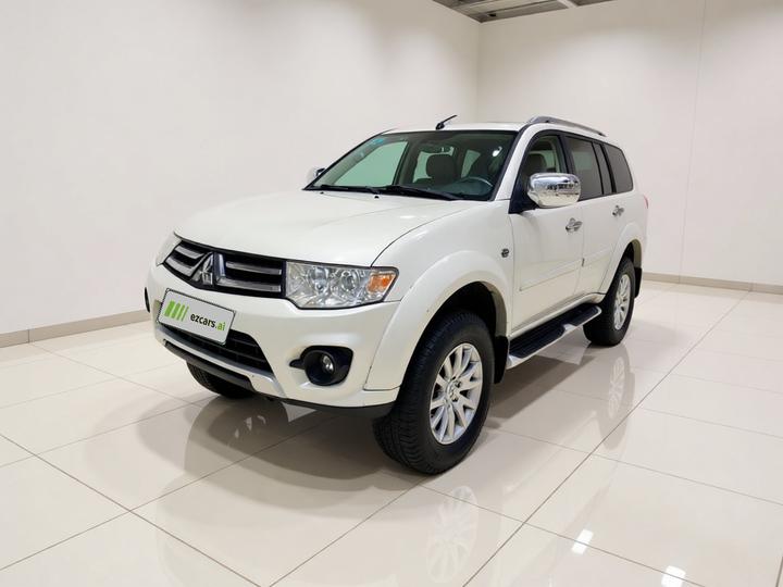 Pajero 2013 3.0L AT AWD Flagship