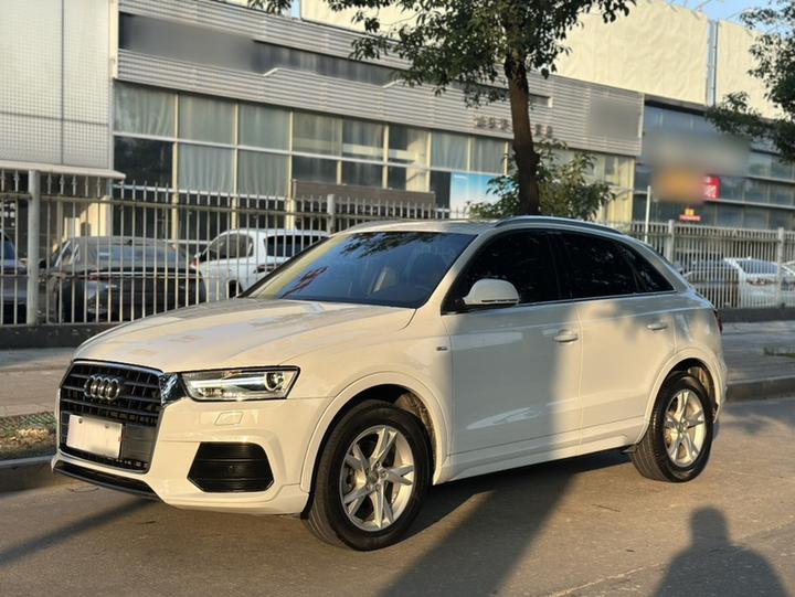 Q3 2017 35 TFSI Fashion
