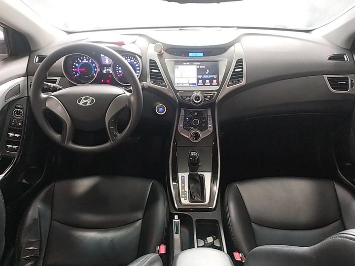 Elantra 2015 1.6L AT Leading