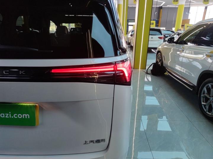 GL8 EV 2025 Smart photo 7