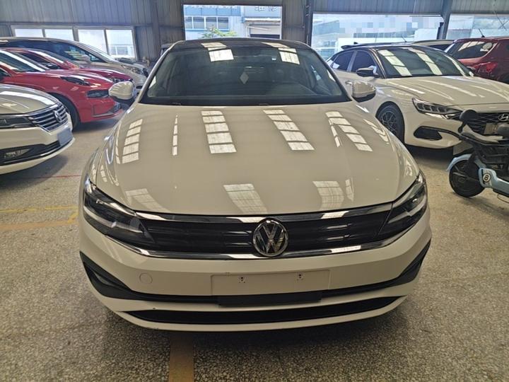 Lamando 2021 230TSI DSG photo 2