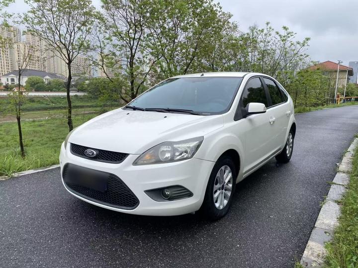 Focus 2013 Hatchback Classic 1.8L AT