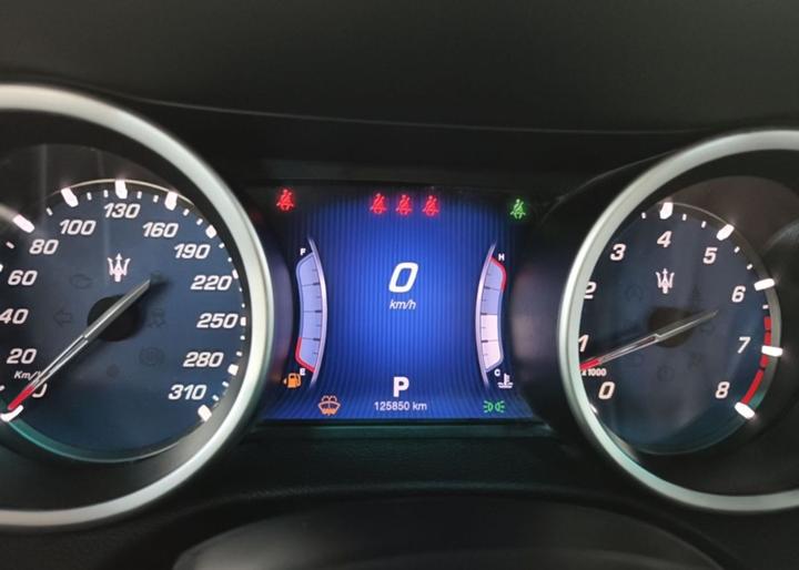 Ghibli 2014 3.0T Standard photo 6