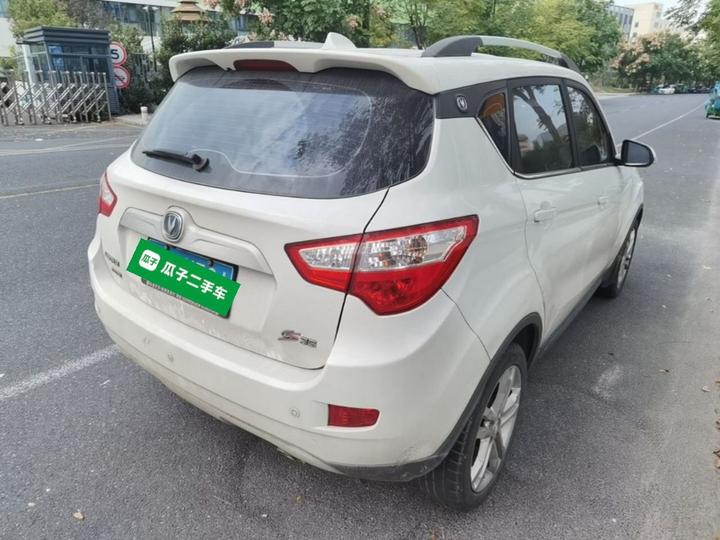 CS35 2016 1.6L AT Luxury China V photo 6