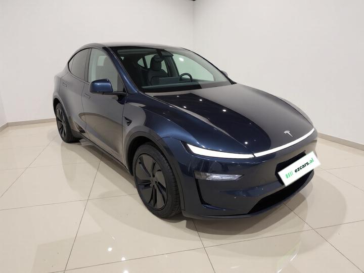 Model Y 2025 RWD photo 3
