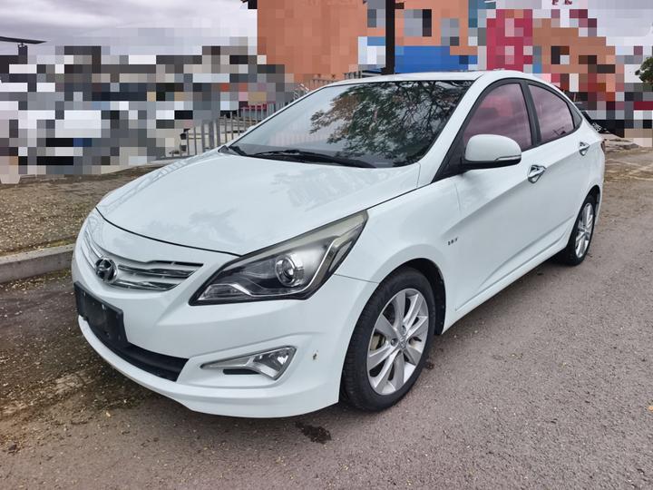 Verna 2014 1.4L MT TOP