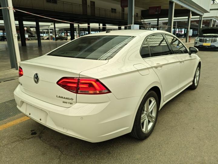 Lamando 2017 280TSI DSG Comfort photo 6