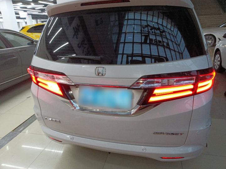 Odyssey 2018 2.4L Luxury photo 3