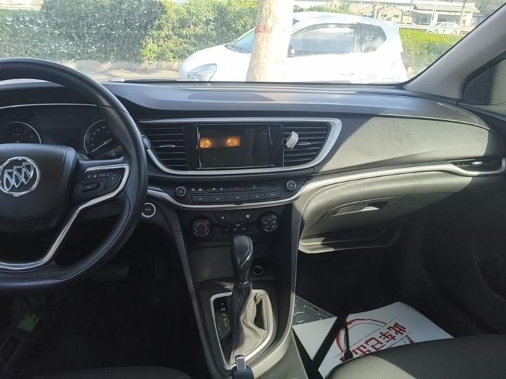 Excelle 2021 Facelift Classic 1.5L AT Elite photo 8