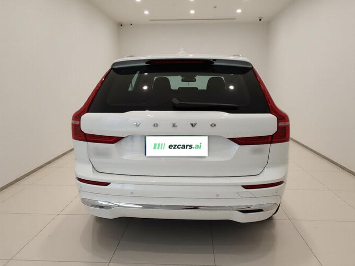 XC60 2024 B5 AWD Luxury photo 3