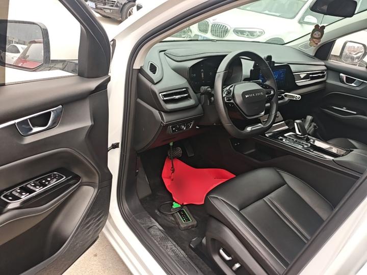 Wuling 2022 1.5T CVT Flagship photo 2