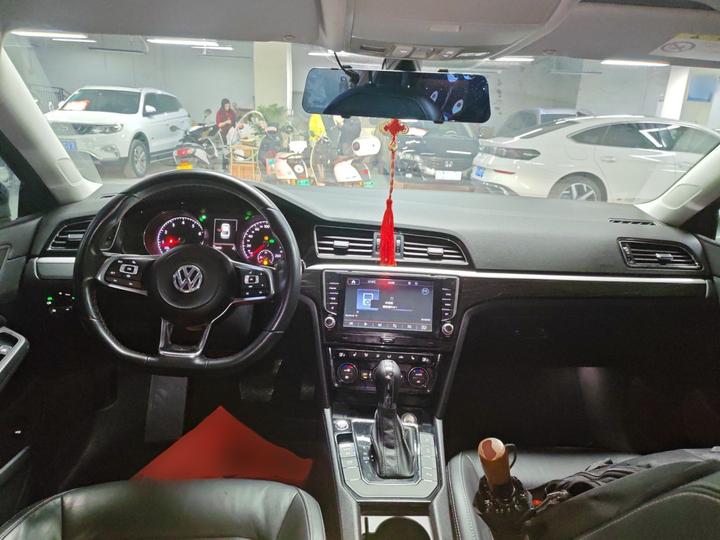 Lamando 2015 330TSI DSG Luxury photo 5