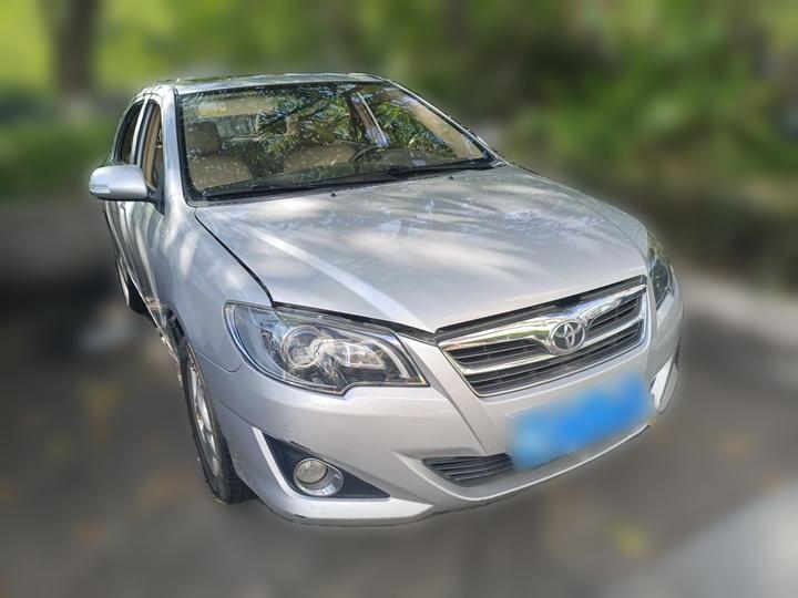 2013 1.6L AT Luxury photo 3