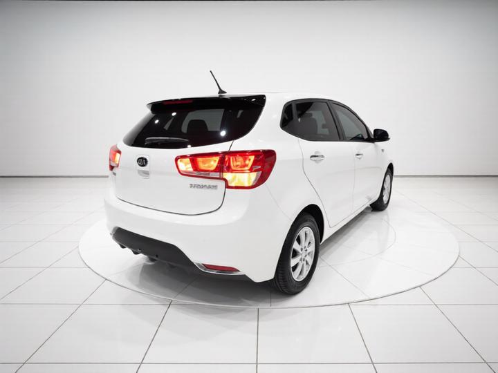 K2 2015 Hatchback 1.4L AT GLS photo 4
