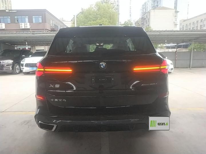 X5 2026 Facelift xDrive 40Li M M Sport Night Package photo 3