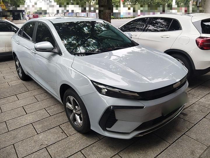 Emgrand L HiP 2022 1.5TD-DHT Pro 100KM Super photo 3