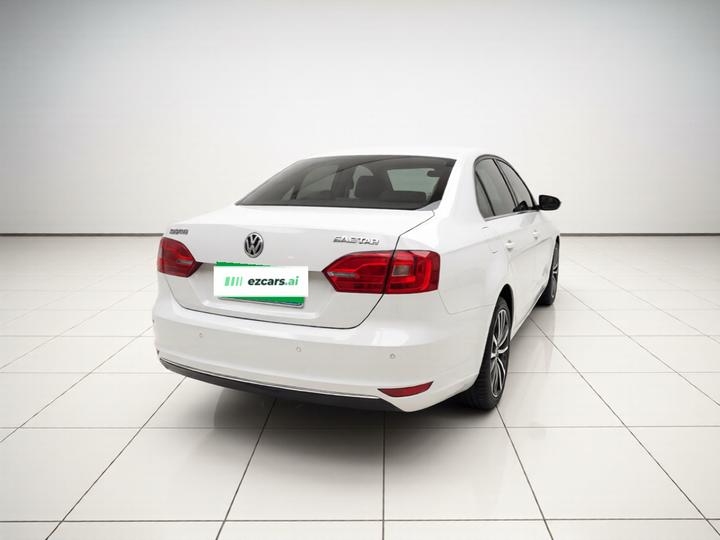 Sagitar 2014 Facelift 1.6L AT Comfort photo 3